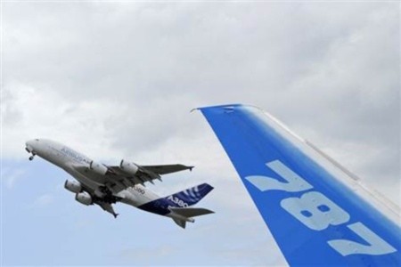 Airbus tiếp tục vượt Boeing để duy trì vị trí số một trong ngành hàng không thế giới.