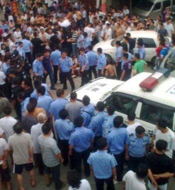 10.000 dân làng biểu tình ở đông nam Trung Quốc