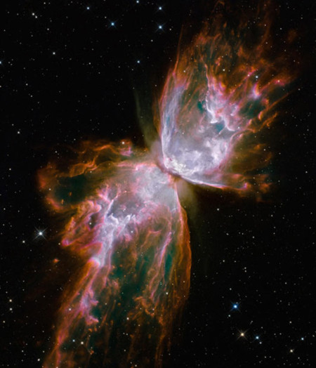 NGC 6302 - thường được gọi là tinh vân Bướm - nằm trong dải Ngân hà