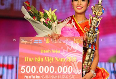 Siêu mẫu Nga phản hồi thông tin "Miss Việt Nam bị tố không công bằng"