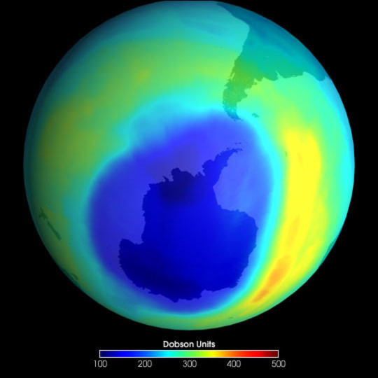 Tầng ozon phục hồi: Mừng hay lo?