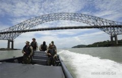 Tập trận rầm rộ tại kênh đào Panama