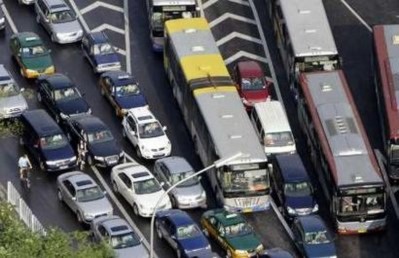 Trung Quốc: Kinh hoàng tắc đường 9 ngày, kéo dài 100km