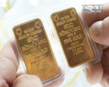Giá vàng giảm 140.000 đồng/lượng