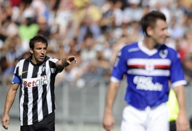 Juventus của Del Piero lẽ ra xứng đáng với kết quả tốt hơn, nếu không vì những sai sót thô thiển ở hàng thủ. Ảnh: AFP.