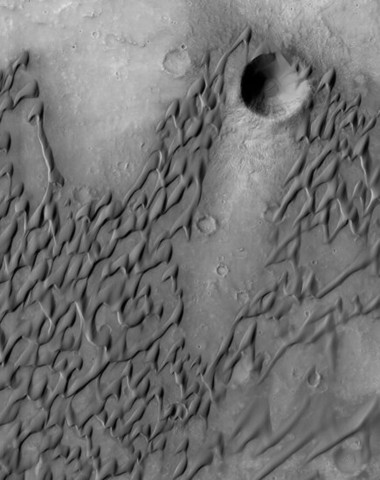 Một hố cát lớn trên sao Hỏa