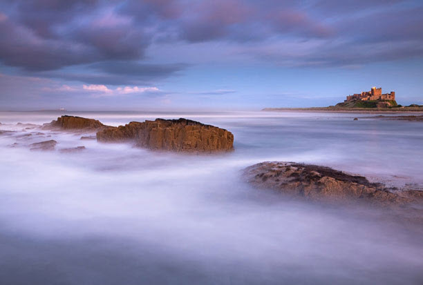 Lâu đài Bamburgh, Northumberland - Ảnh: Lee Rudland