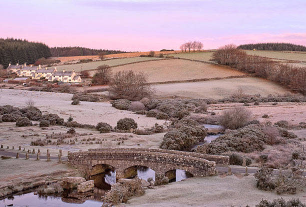 Cây cầu bắc qua sôngDart ở Bellever, Devon (Giải khuyến khích, Thể loại cảnh cổ điển) - Ảnh: Colin Grace