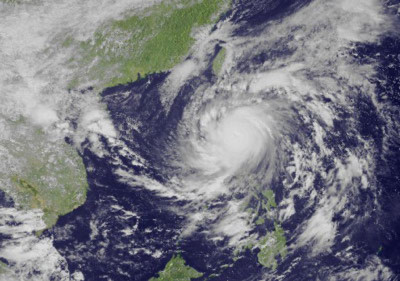 Hình ảnh NASA công bố hôm 19/10 cho thấy Megi sẽ tiếp tục tăng cường sức mạnh ở Biển Đông trước khi đổ bộ vào Trung Quốc hoặc Việt Nam vào cuối tuần này