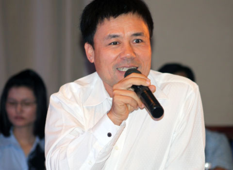 1 Ông Nguyễn Duy Hưng - người giàu thứ 7 sàn chứng khoán 2009, công bố mua thêm 1 triệu cổ phiếu SSI. Ảnh: Ngọc Trần