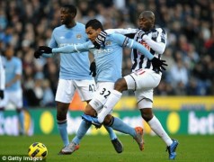 BẢN TIN BÓNG ĐÁ 10/11: Cơ hội của Tevez là 50-50