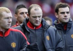 Rooney phải sang Mỹ điều trị