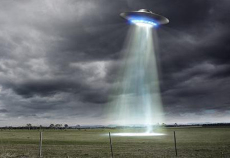 Mỹ công bố băng ghi âm về UFO