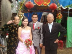 Phong cách xì-tin của các cụ già VN