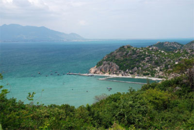  Toàn cảnh vịnh Cam Ranh (ảnh: vnphoto.net)