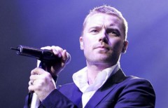 Ronan Keating và MC Oliver Pettgrew sẽ đến Việt Nam