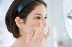 Bị trứng cá - Bôi thuốc gì?