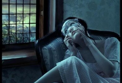 Câu chuyện tình yêu: Chiếc mặt nạ quỷ