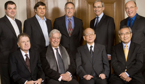 Các nhà khoa học đoạt giải Nobel năm 2010.