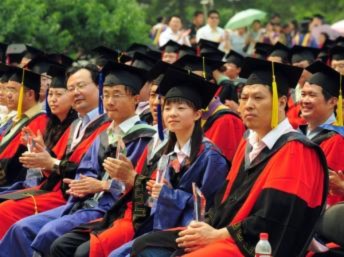 Học sinh châu Á dẫn đầu số học sinh giỏi của thế giới