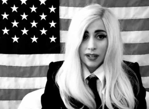 Lady Gaga trong đoạn video diễn thuyết chống lại lệnh 'Don't Ask, Don't Tell' tung lên Twitter hồi tháng 9.