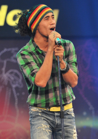 Đăng Khoa là ca sĩ khách mời của chương trình. Anh thể hiện ca khúc đầy chất rock mang tên 