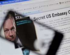 Ngân hàng Thụy Sĩ đóng băng tài khoản của chủ Wikileaks