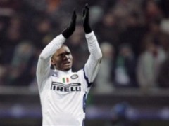 Đội hình tiêu biểu vòng bảng Champions League: "Cánh chim lạ" Claudemir