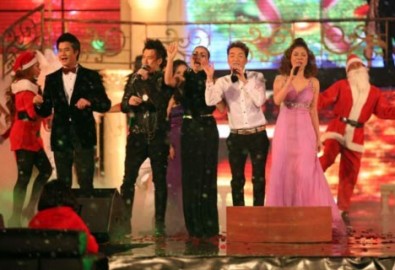 Tiệc + Hát + Nhảy = Mr. Đàm "chơi sang"