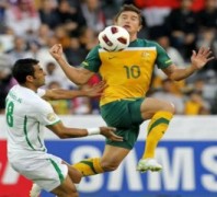 Australia phế ngôi Iraq để vào bán kết Asian Cup