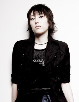 Nữ diễn viên lồng tiếng Mitsuki Saiga,