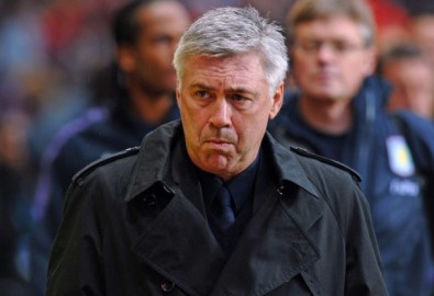 Fan Chelsea “biểu tình” đòi Ancelotti từ chức