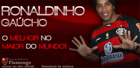 Ảnh Ronaldinho trong sắc áo đỏ đen được đặt trịnh trọng trên trang chủ Flamengo.