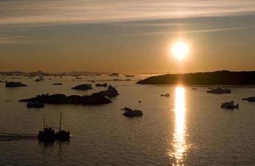 Sửng sốt vì mặt trời mọc sớm tại Bắc Cực