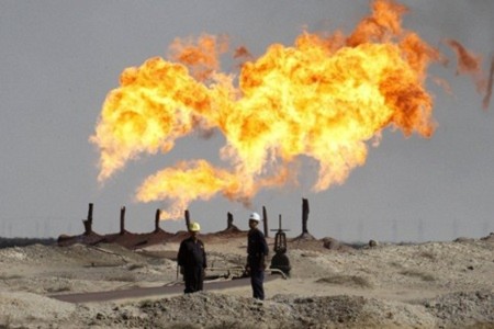 "Cơn sốc giá dầu" có dẫn đến khủng hoảng toàn cầu mới?