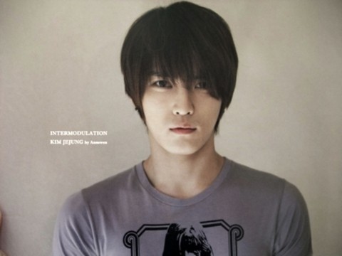 Ca sĩ Hero Jaejoong.