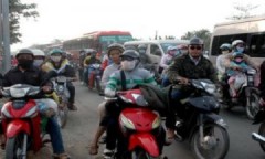 Kẹt xe nhiều giờ trên quốc lộ 1A qua tỉnh Tiền Giang