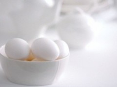 Lòng trắng trứng cần thiết cho người cao tuổi