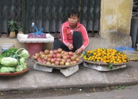 Sau Tết, hàng quán vẫn đua nhau "chặt chém"