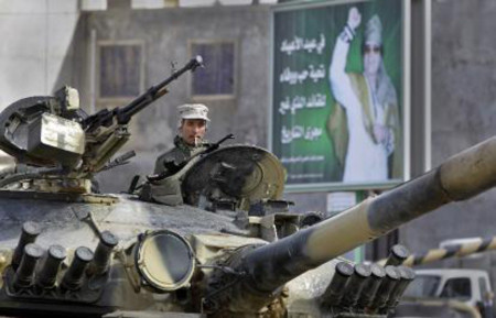 Một người lính trung thành với Gadhafi. Ảnh: Hurriyet Daily News