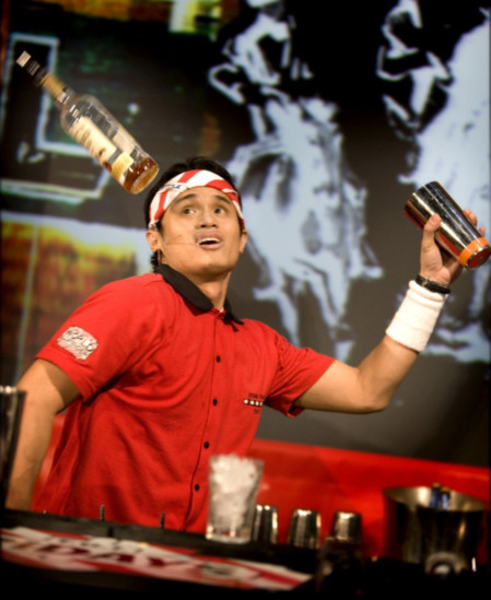 Bartender, nghề hot thu hút nhiều bạn trẻ