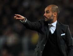 HLV Pep Guardiola nhập viện vì vị thoát vị đĩa đệm