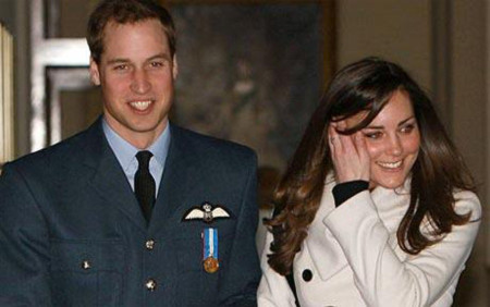 Hoàng tử William và bạn gái Kate. Ảnh: Telegraph
