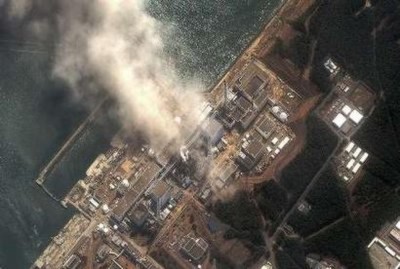 Khói lại bốc lên từ nhà máy hạt nhân Nhật
