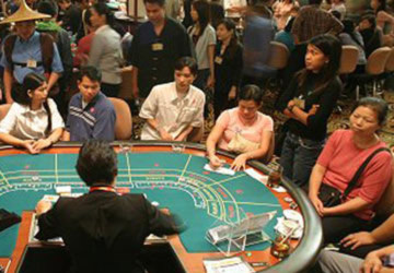 Ma lực của casino, Tin tức trong ngày, danh bac, song bac, danh bac vung bien, phu nu dang bac, quy ba, danh bac o Campuchia, tin tuc 24h