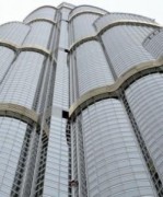 ‘Người nhện’ Pháp chinh phục tòa nhà cao nhất thế giới