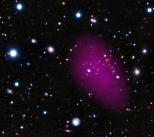 Đây là hình ảnh của cụm ngân hà già nhất và nằm xa Trái đất nhất vừa được Cơ quan vũ trụ châu Âu phát hiện và ngày 9/3 vừa qua. Cụm ngân hà này được đặt tên là CL J1449 0856.