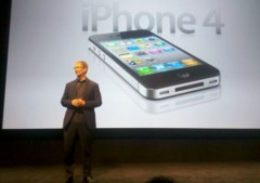 Tin "hot": Sẽ xuất hiện iPhone giá rẻ?