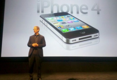 Tin "hot": Sẽ xuất hiện iPhone giá rẻ?