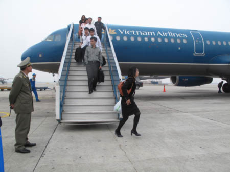 Bức xúc việc Vietnam Airlines đòi cấm bay võ sư